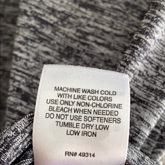 Quarter Zip Semi-Fitted Under Armour Gray Pullover - Picture 8 of 8